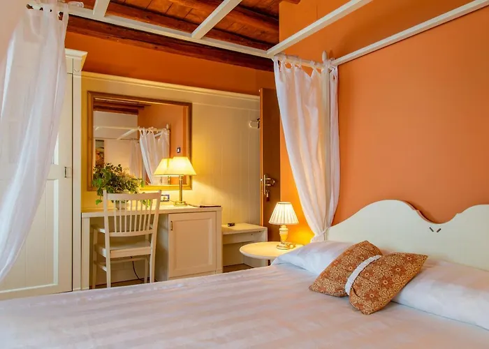 Hotel Calvi-Ristorante Mainor